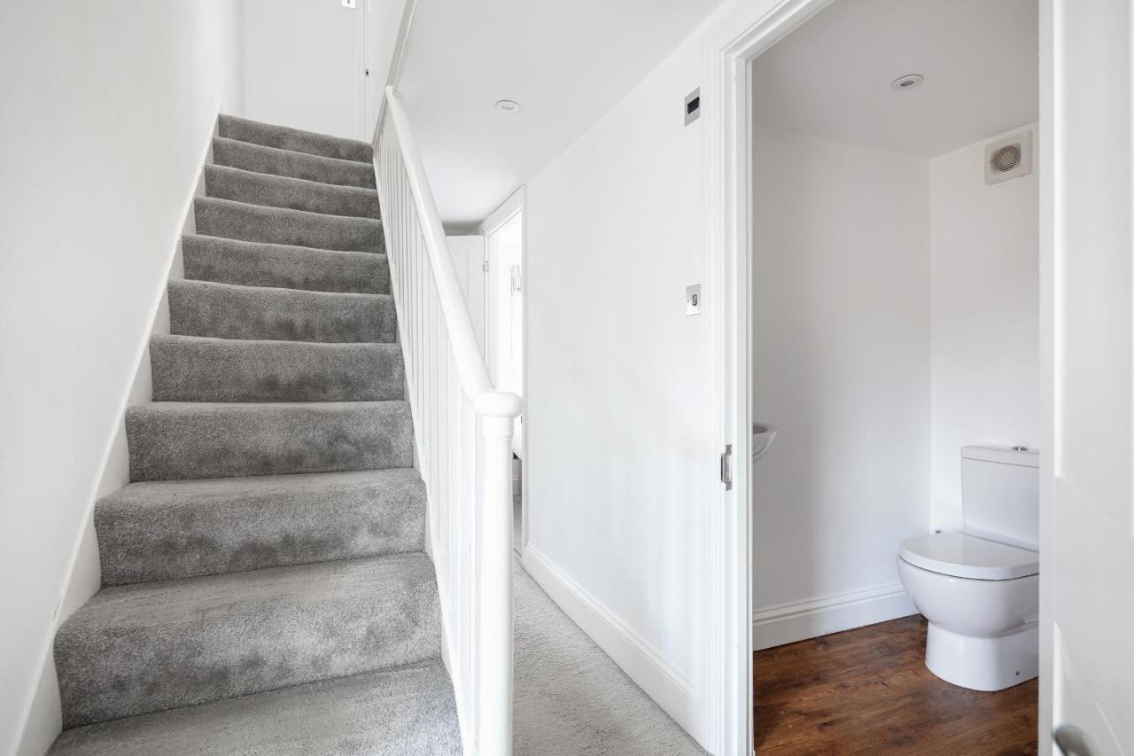Castle Properties: The Duchess, 3 Bed Family Cottage Windsor Exterior photo